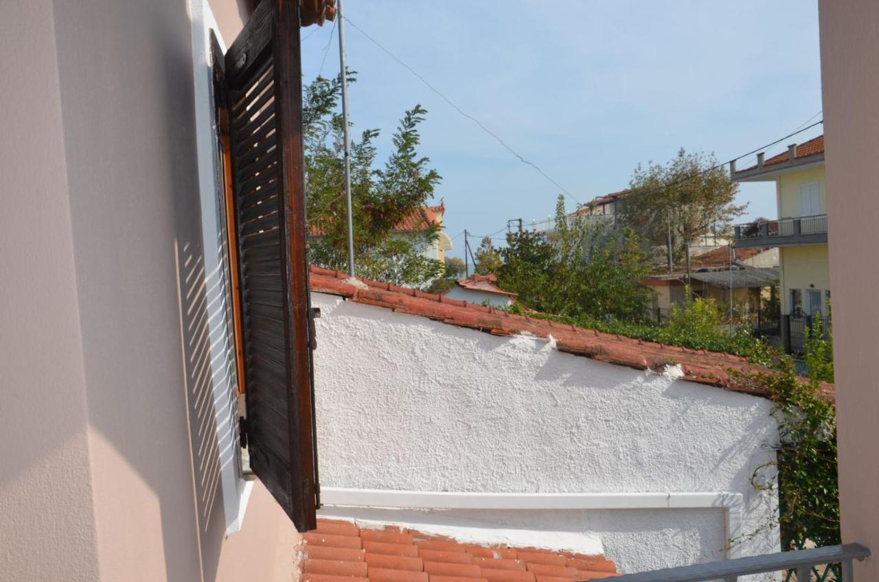 Holiday Home Near The Sea Nea Mesangala Exterior photo