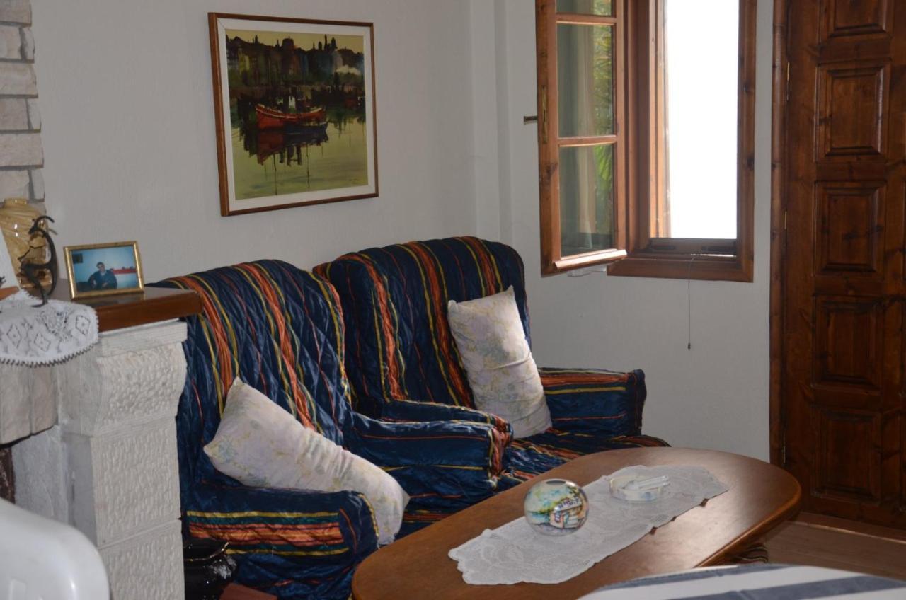 Holiday Home Near The Sea Nea Mesangala Exterior photo