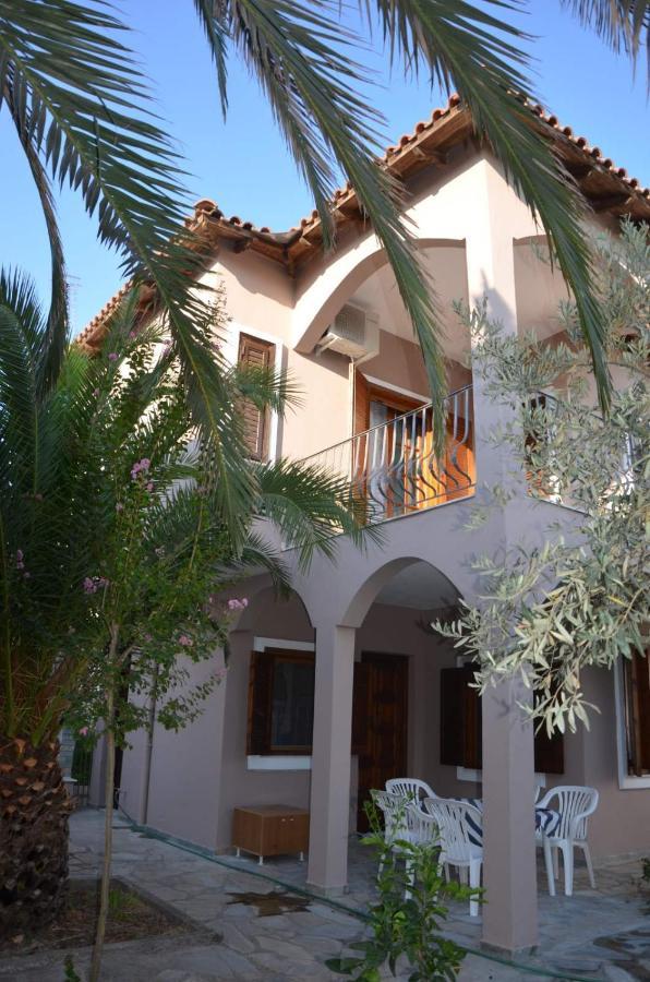 Holiday Home Near The Sea Nea Mesangala Exterior photo