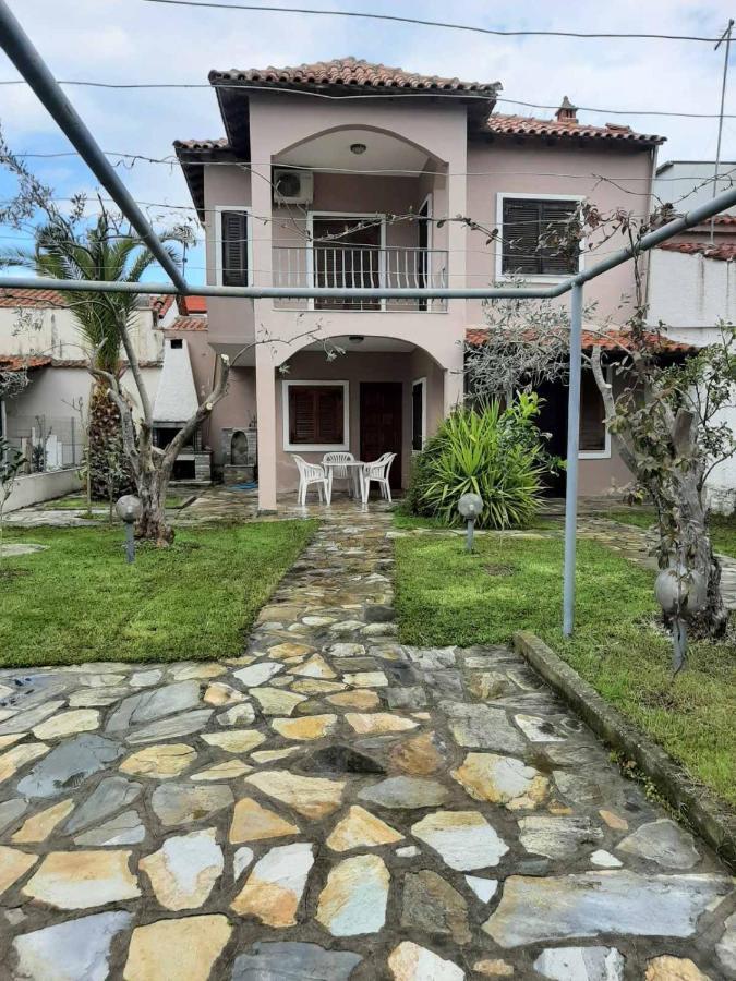 Holiday Home Near The Sea Nea Mesangala Exterior photo